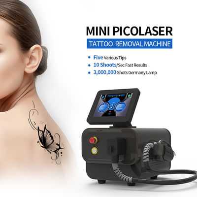 Apparecchiatura per la rimozione del tatuaggio a laser a doppia canna φ7 φ8 con raffreddamento ad acqua e aria e sistema di raffreddamento a due radiatori